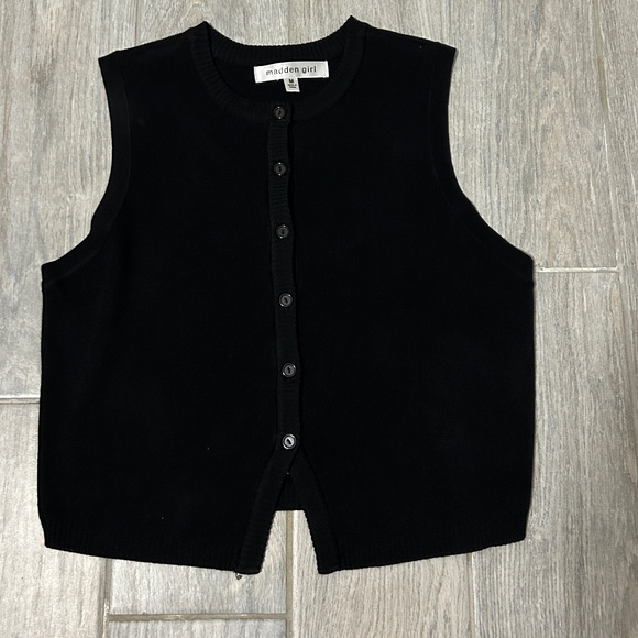 LIKE NEW! women's Madden Girl Black Knit Sweater Vest - MEDIUM - Picture 1 of 7